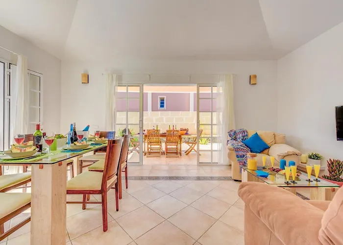 Будинок відпочинку Aloe Con Piscina Climatizada, Playa Fanabe, Адехе