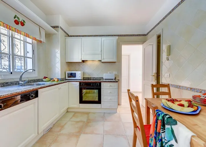 Aloe Con Piscina Climatizada, Playa Fanabe, Будинок відпочинку Адехе