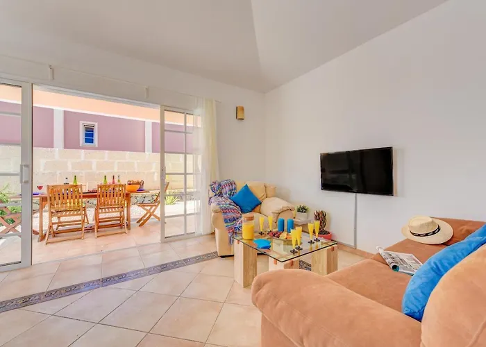 Aloe Con Piscina Climatizada, Playa Fanabe, Будинок відпочинку Адехе